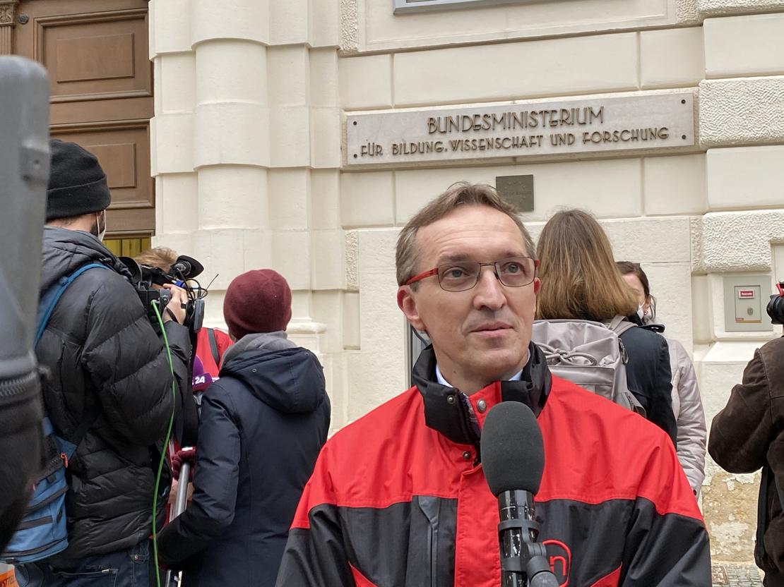 Protestaktion Elementarpädagogik Bildungsministrium Interview Manfred Obermüller, Jänner 2021