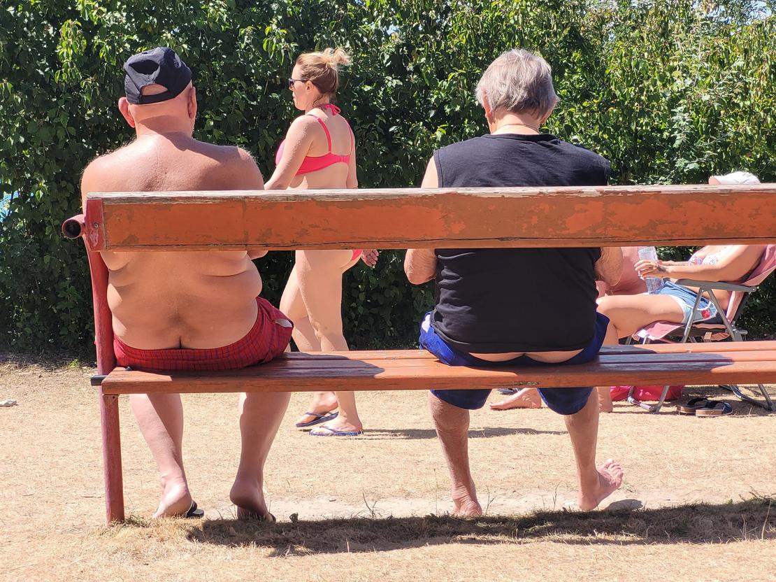 Typische Wiener im Hochsommer auf der Donauinsel