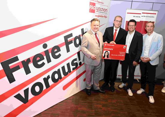 Freie Fahrt voraus - kostenlose Jahreskarte
